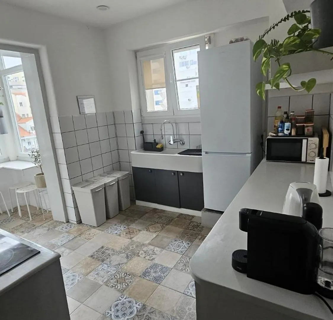 Habitacion Doble Grande 2 Personas Balcon Lisboa Homestay szállás